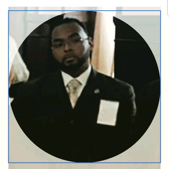 Meet your Posher, Rolando - Picture 1 of 1